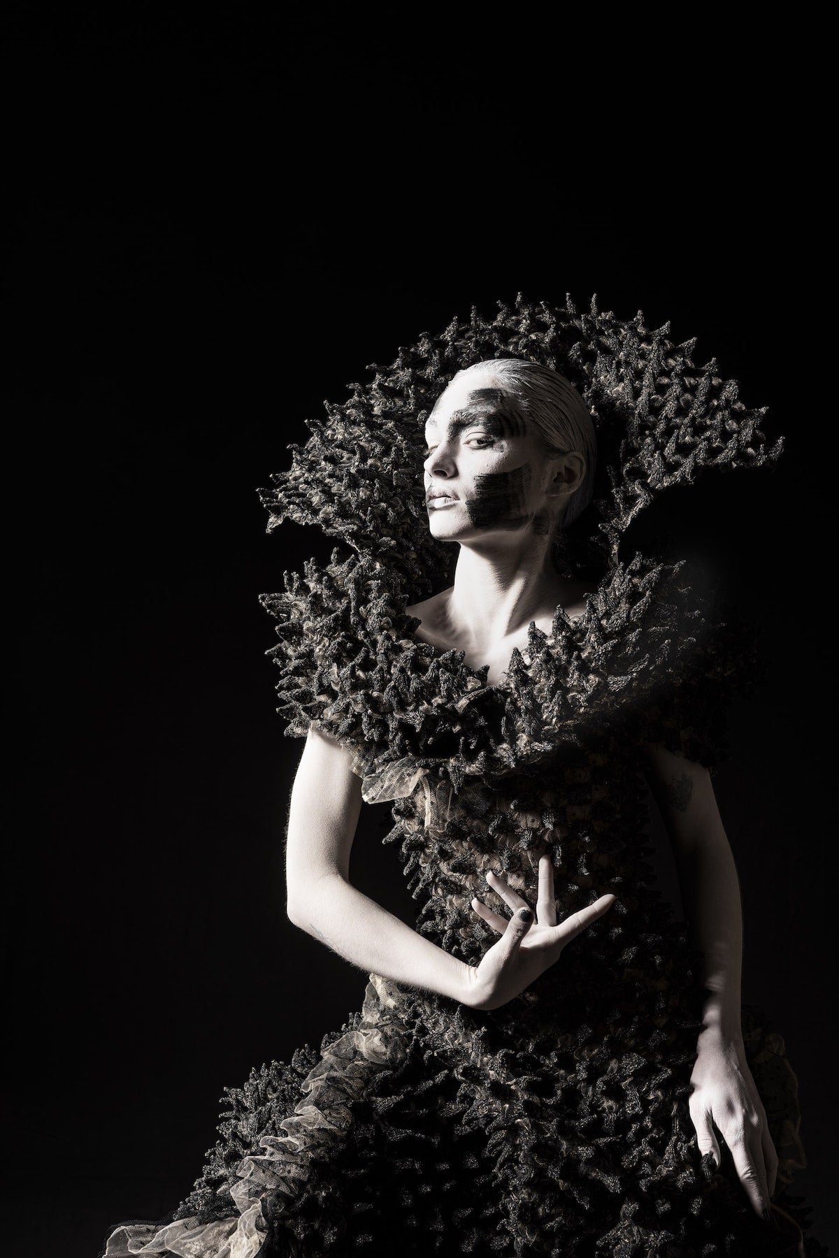 Dark Avantgarde Mode – Design, Konzept und Stil