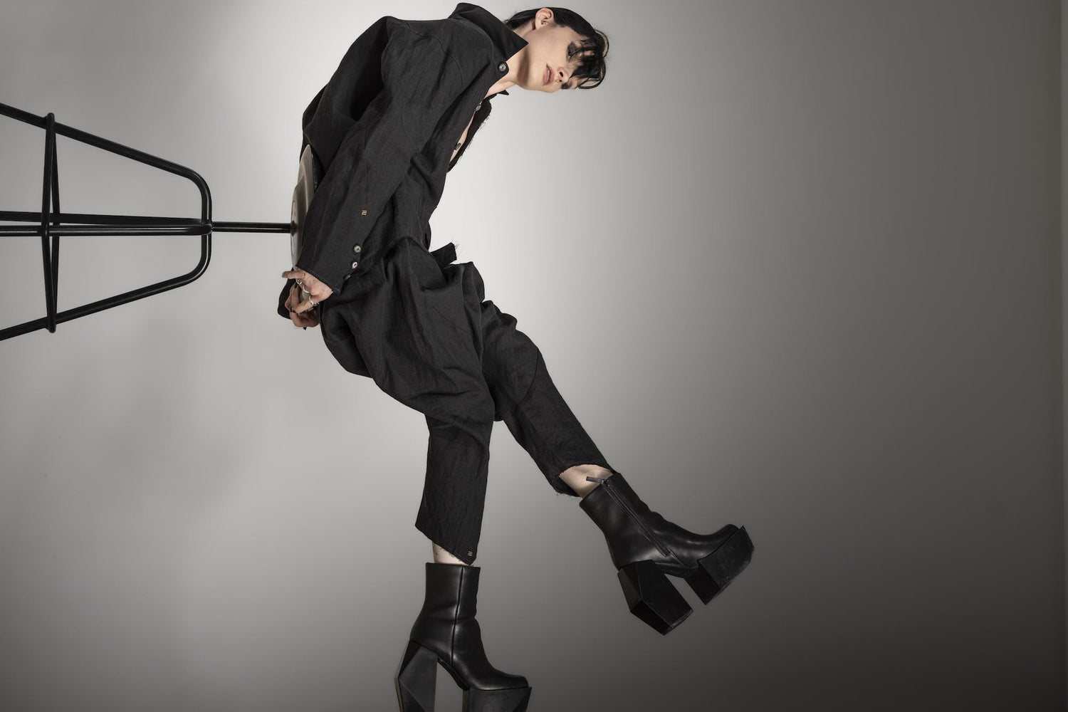 Avantgarde Mode Design und High Fashion im eigensinnig wien Online Shop