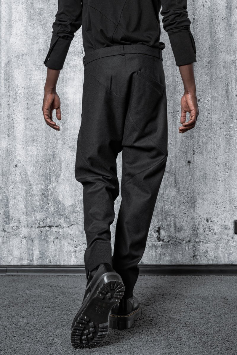 eigensinnig wien | Allegro | Elegante schwarze Baggy Anzughose für Herren aus Wolle