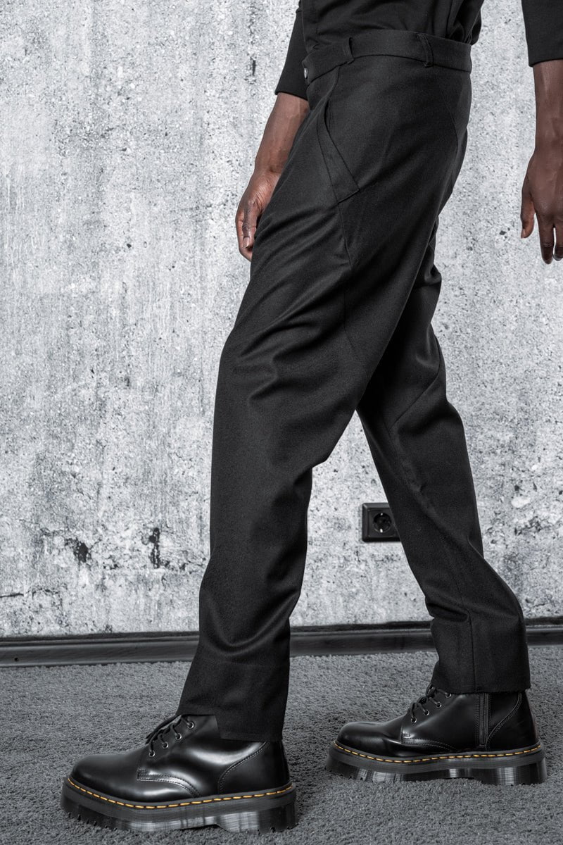 eigensinnig wien | Allegro | Elegante schwarze Baggy Anzughose für Herren aus Wolle