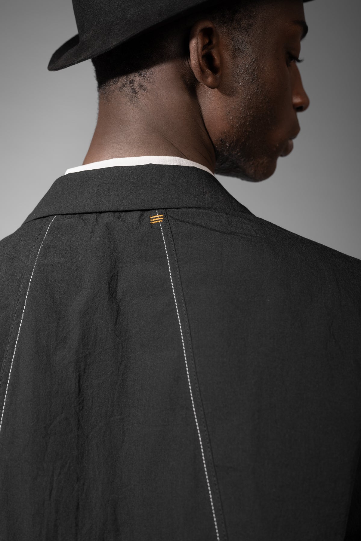 eigensinnig wien | Argo | Schwarzes Designer Herren-Sakko aus japanischer Baumwolle