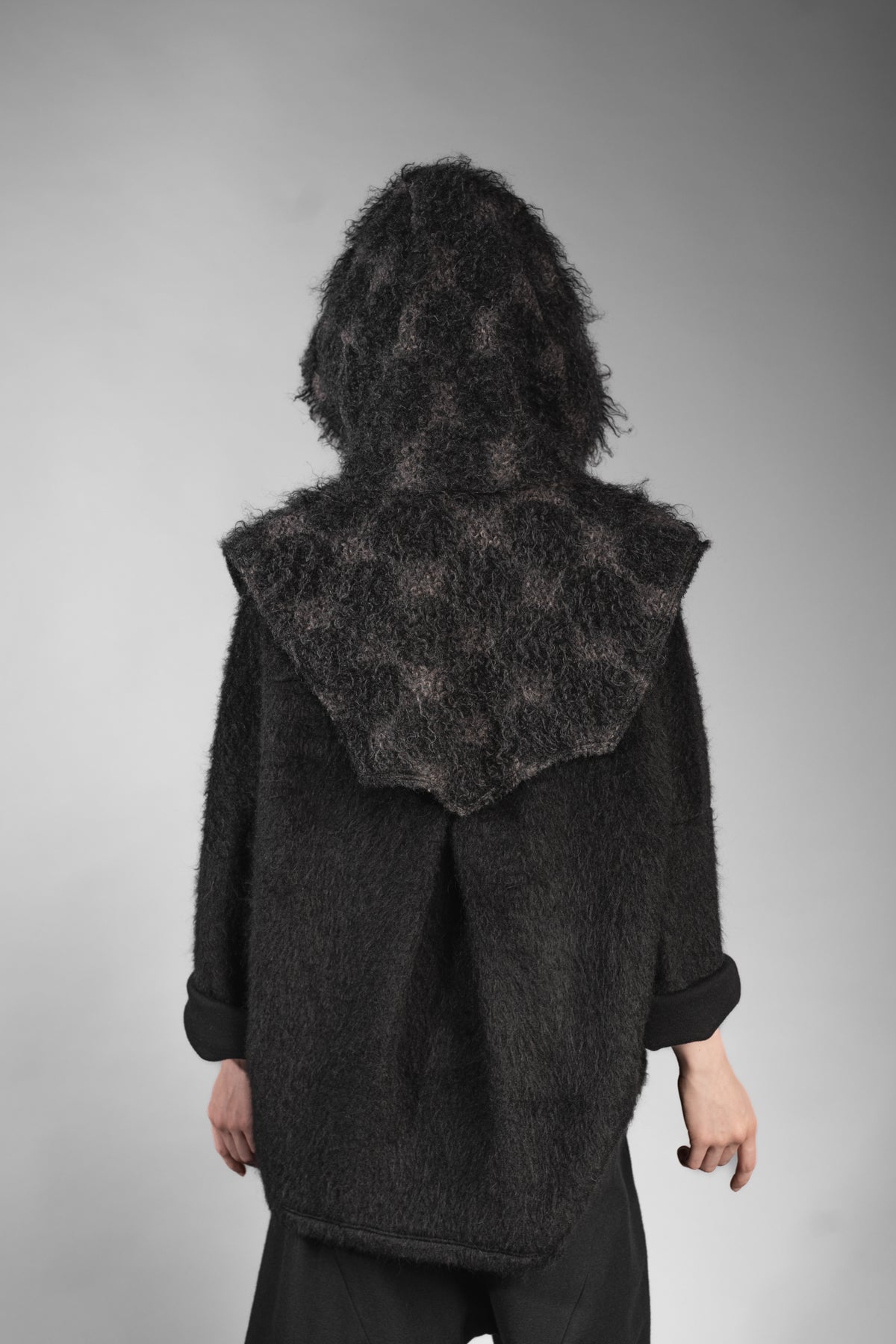 eigensinnig wien | Bingen | Ausgefallene Designer Balaclava aus Mohair in Schwarz