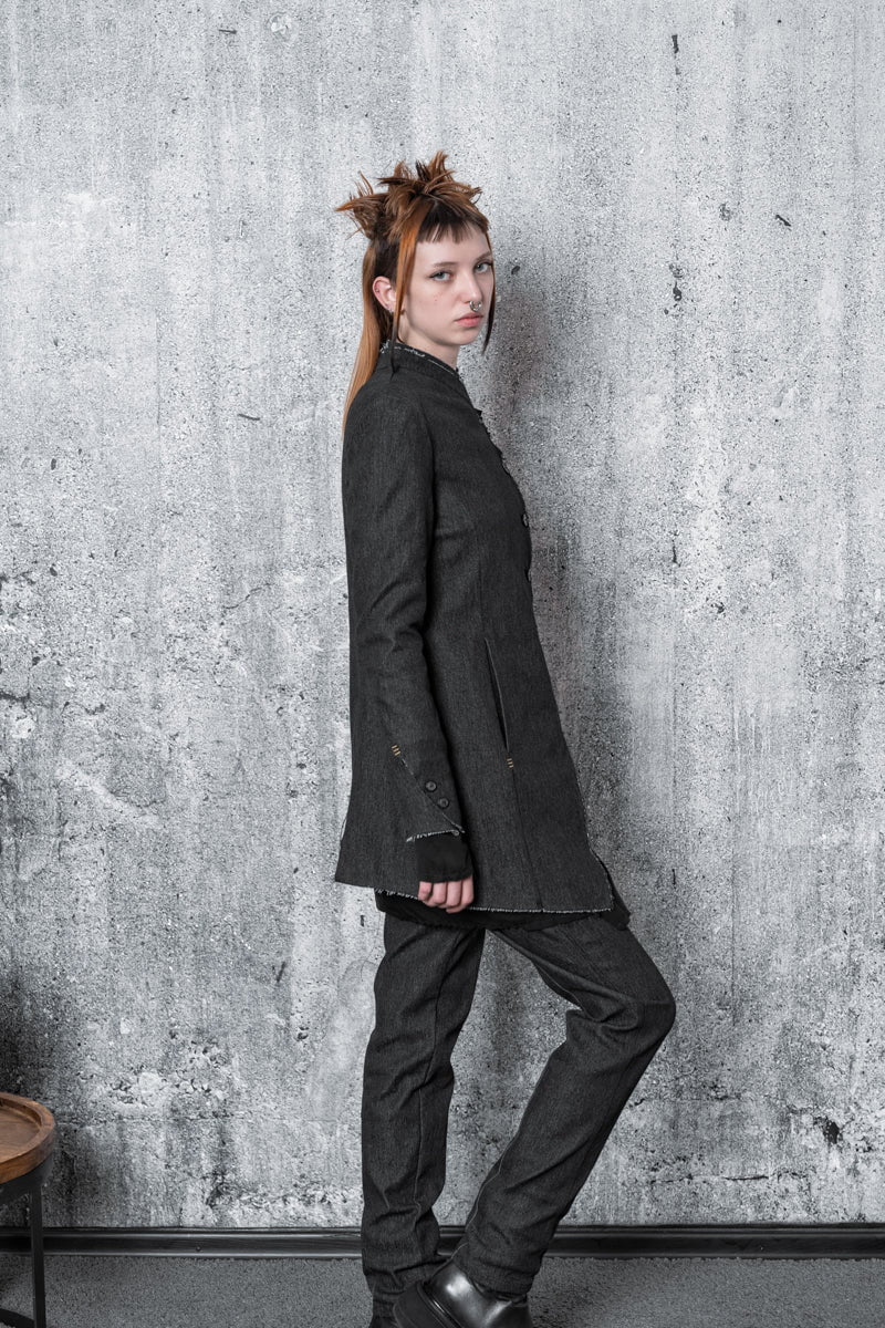 eigensinnig wien | Camus | Außergewöhnliche Jeansjacke für Damen in Grau