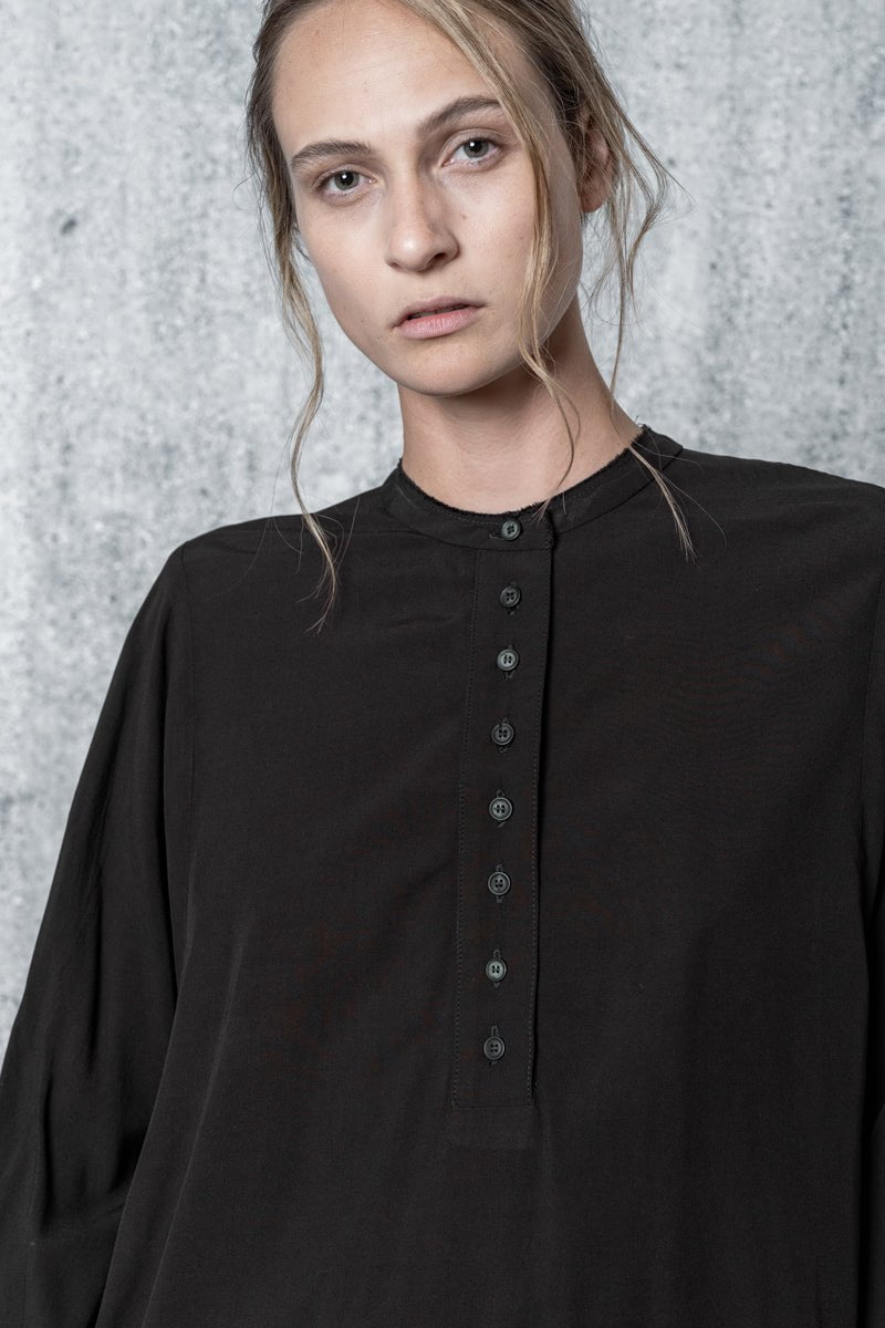 eigensinnig wien | Curie | Oversize Bluse in Schwarz-Braun