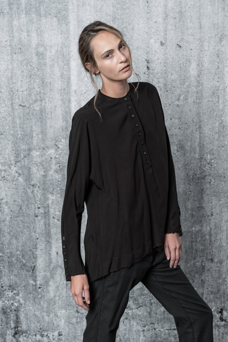 eigensinnig wien | Curie | Oversize Bluse in Schwarz-Braun