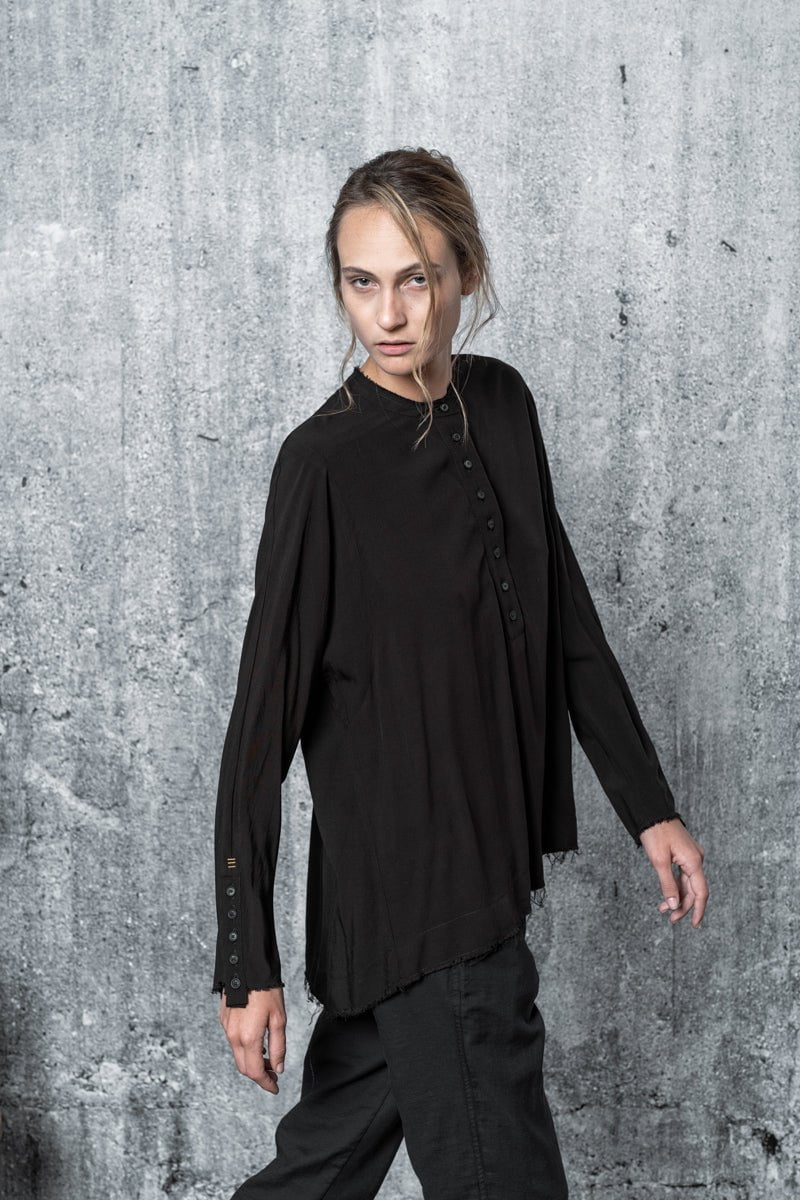 eigensinnig wien | Curie | Oversize Bluse in Schwarz-Braun