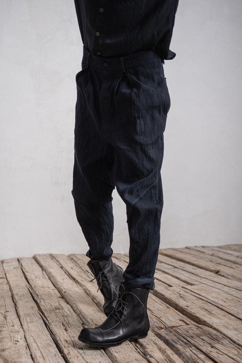 eigensinnig wien | Epikur | Spezielle Low Crotch Hose für Herren aus Baumwolle in schwarz