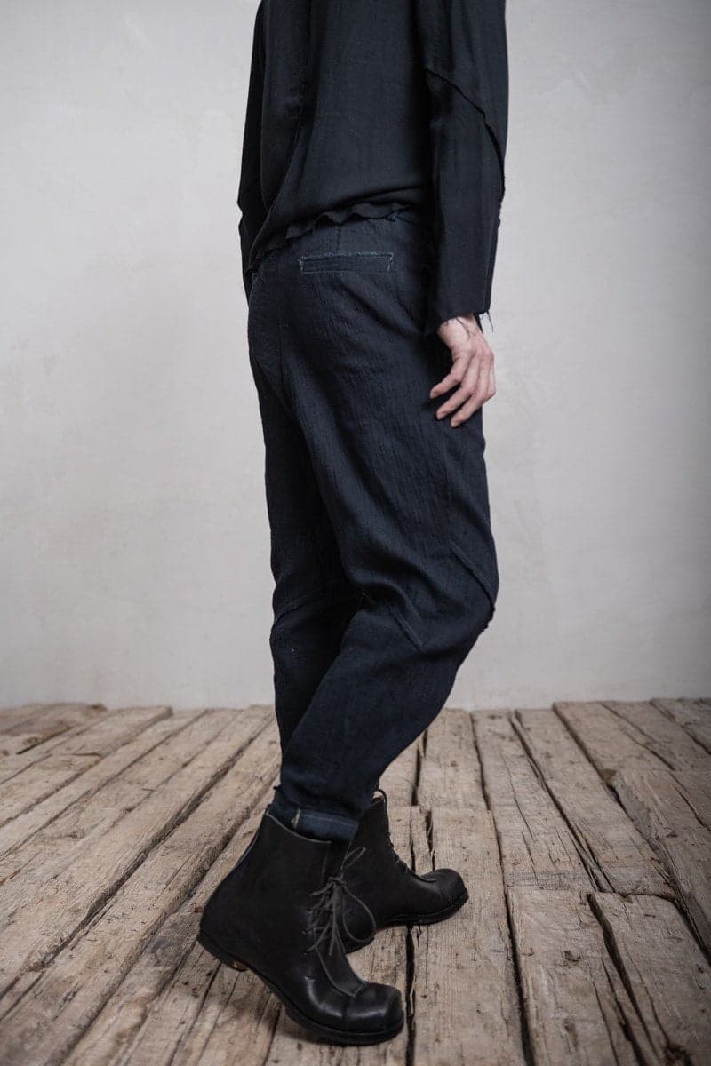 eigensinnig wien | Epikur | Spezielle Low Crotch Hose für Herren aus Baumwolle in schwarz