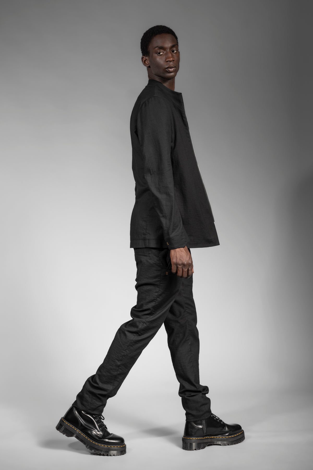 eigensinnig wien | GroHus | Casual Designer Anzug in Schwarz für Herren