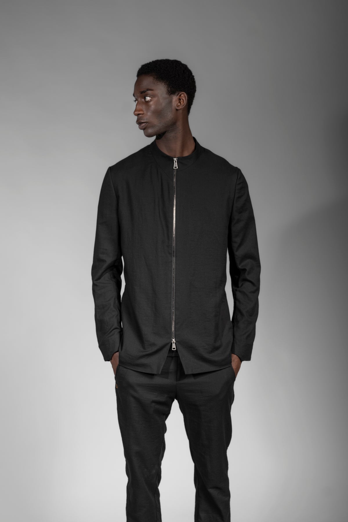 eigensinnig wien | GroHus | Casual Designer Anzug in Schwarz für Herren