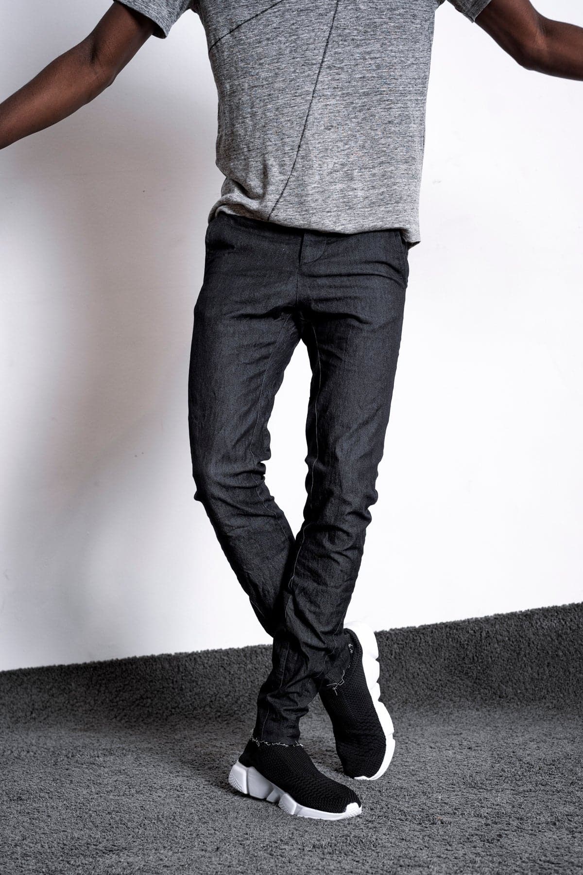 eigensinnig wien | Gropius | Dünne Sommerhose für Herren in Langgröße in Blau