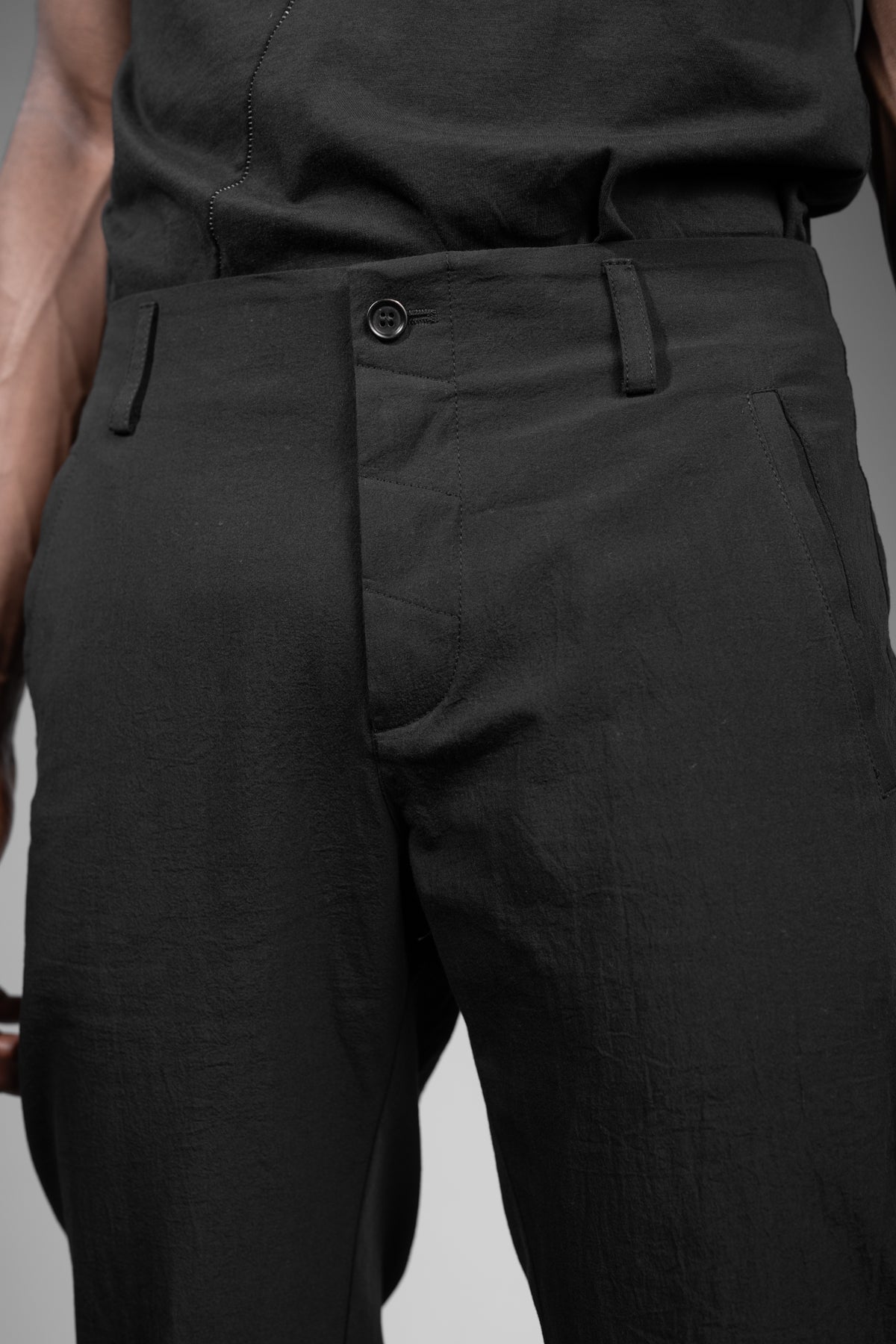 eigensinnig wien | Gropius | Elegante, schwarze Designer Herren-Chino Hose aus japanischer Baumwolle