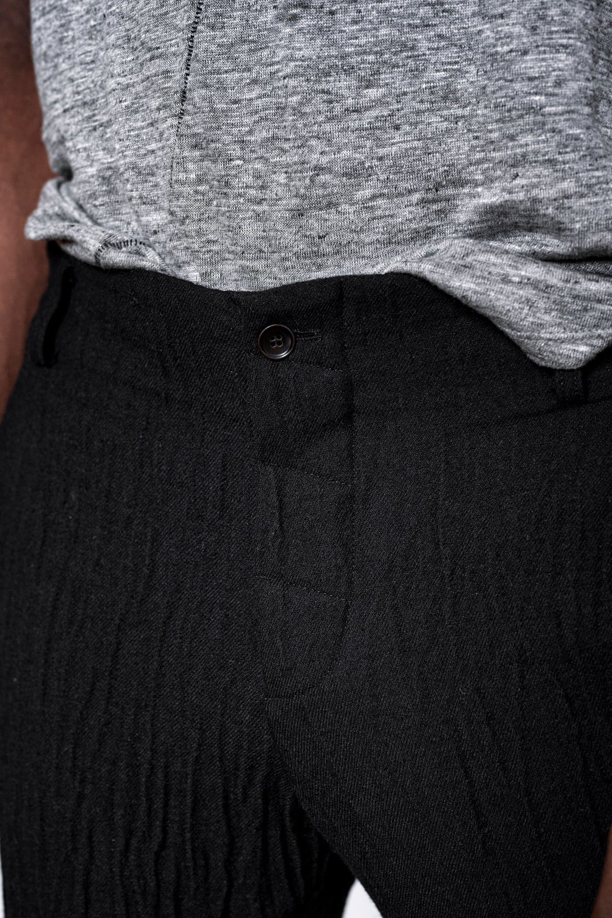 eigensinnig wien | Gropius | Schwarze Slim Fit Chinohose für Herren aus Wolle