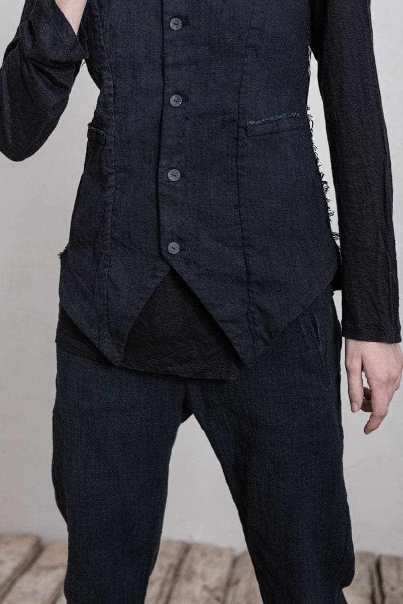 eigensinnig wien | Heller | Ungewöhnliches Damengilet aus feiner Baumwolle in schwarz