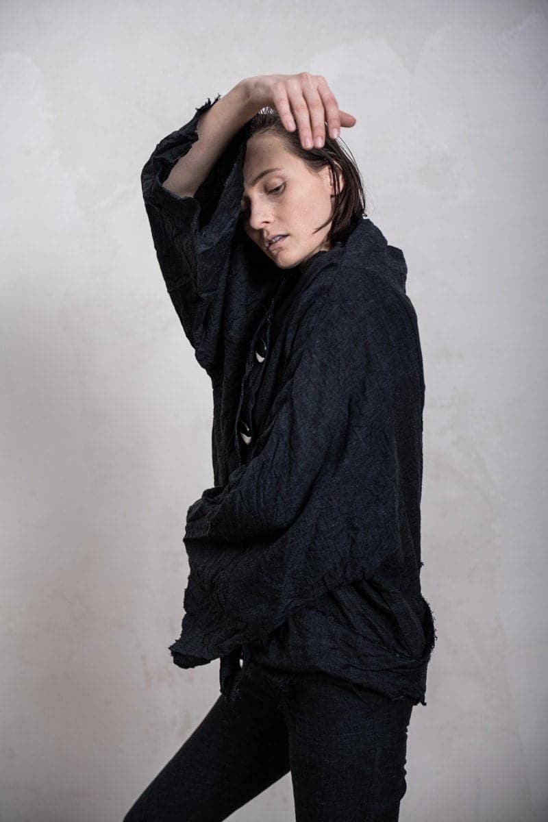 eigensinnig wien | Hemingway | Extravagante Kimono Jacke aus Leinen in anthrazit