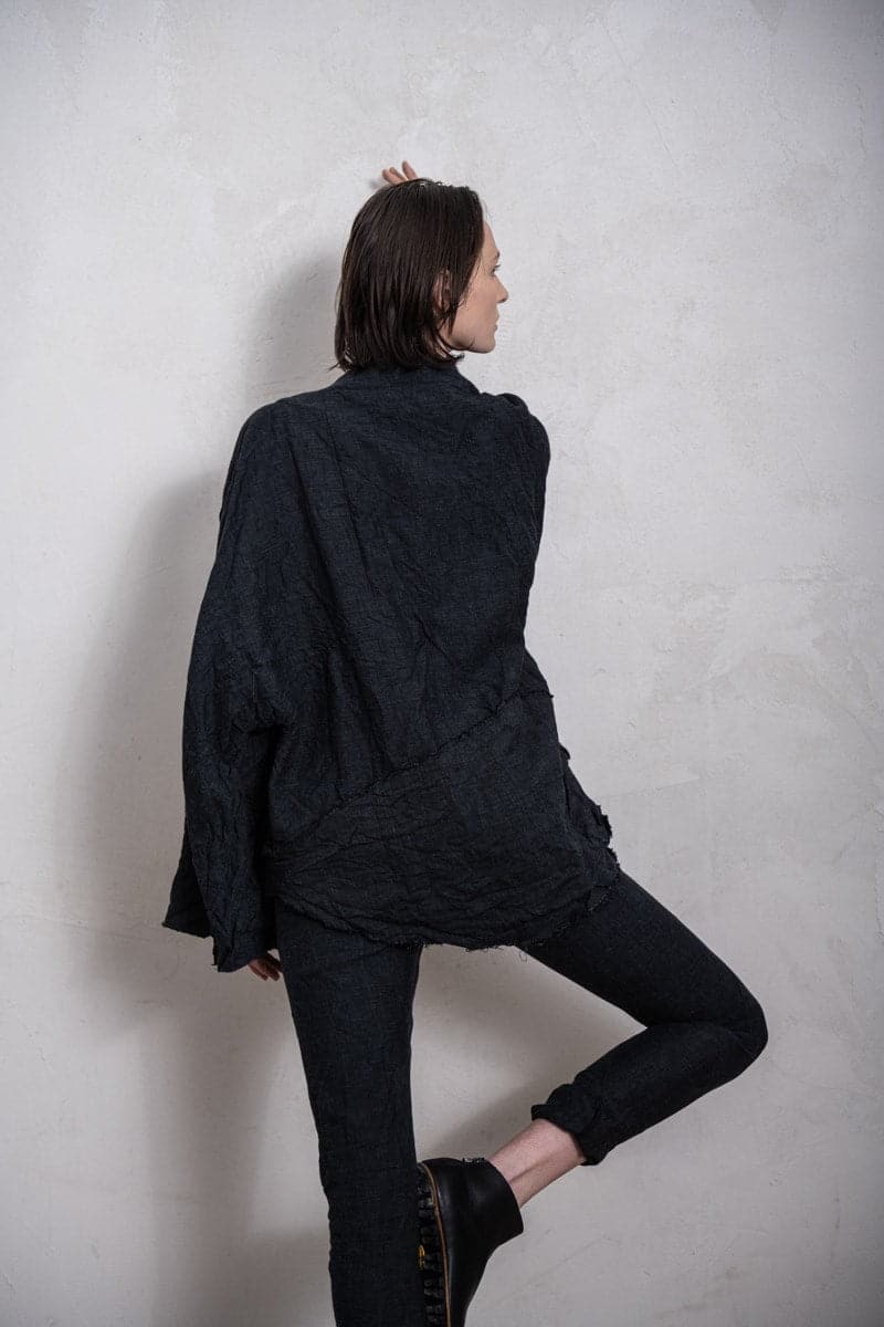 eigensinnig wien | Hemingway | Extravagante Kimono Jacke aus Leinen in anthrazit