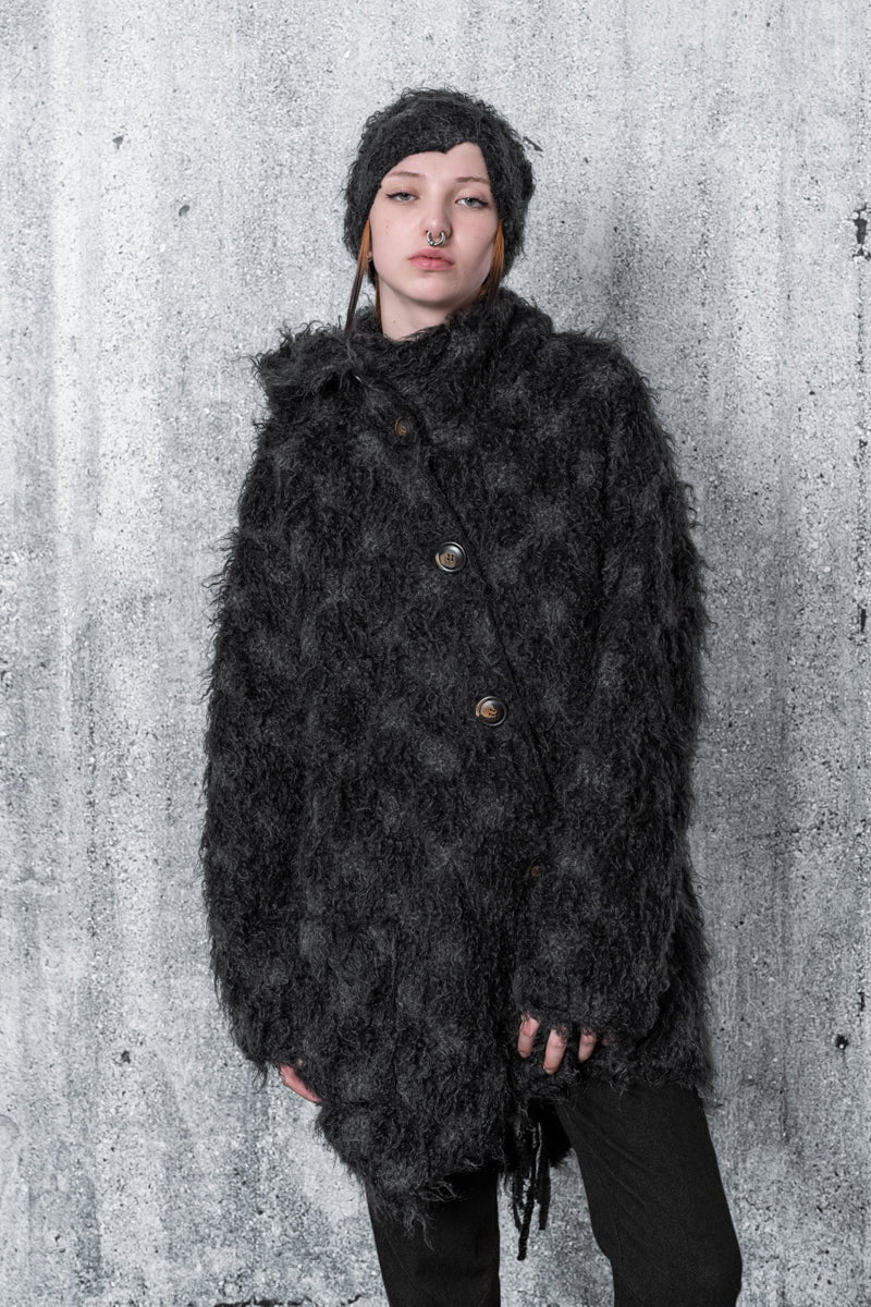 eigensinnig wien | Heraklit | Exklusiver, schwarzer Mohair Mantel für Damen im Winter