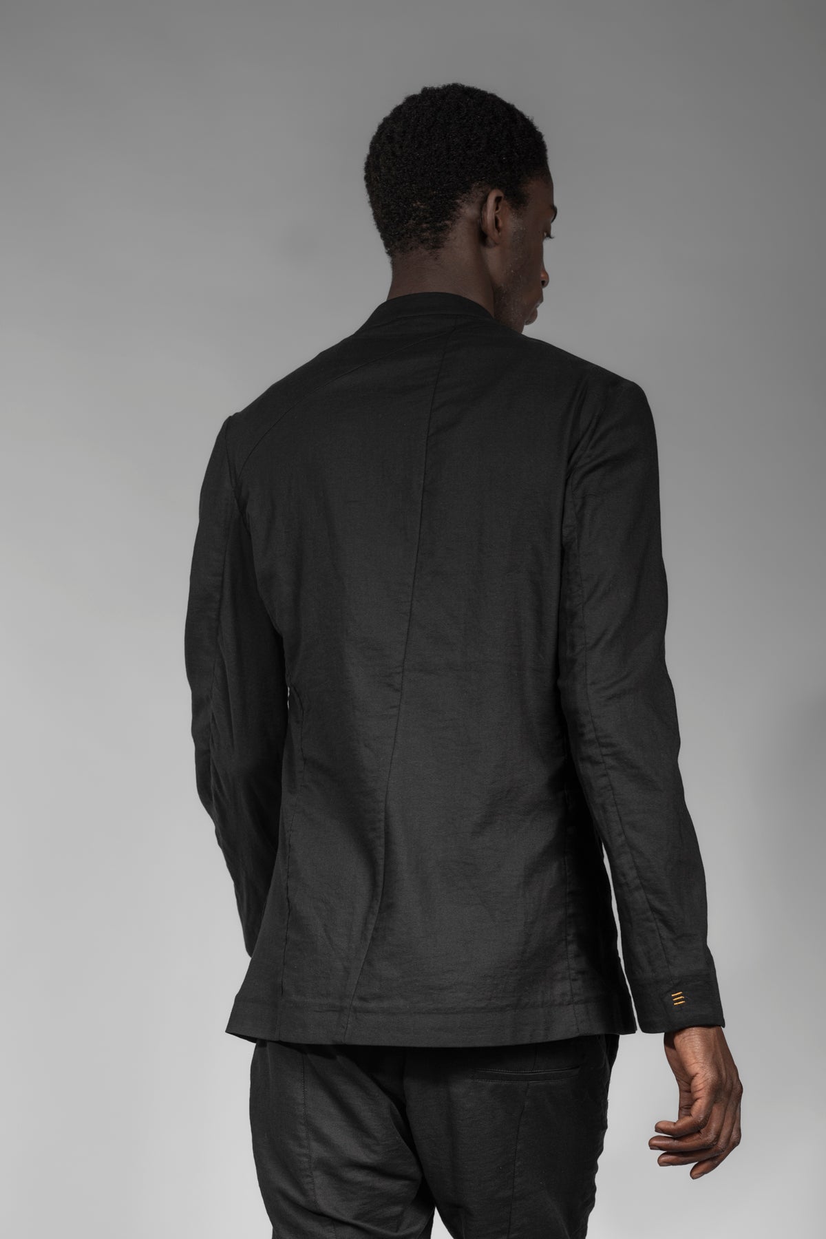 eigensinnig wien | Husserl | Schwarze Herren Designer Bikerjacke aus leichter Baumwolle