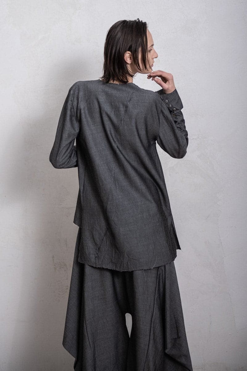 eigensinnig wien | Jelinek | Asymmetrische, weite Damenbluse in grau