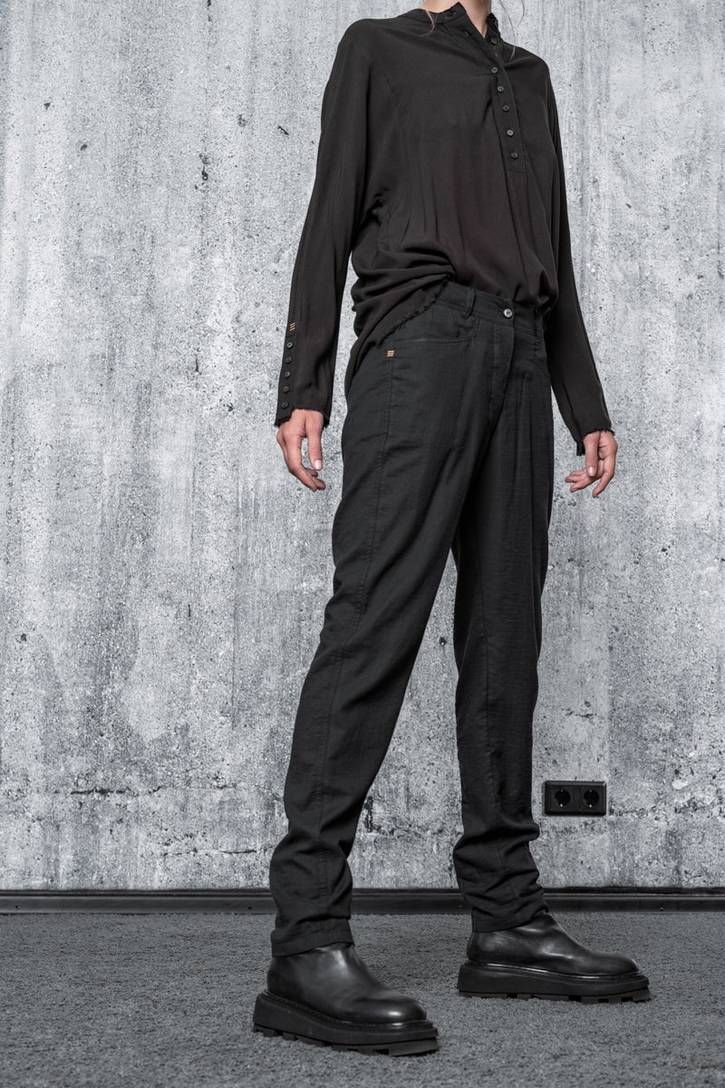 eigensinnig wien | Kierkegaard | Schwarze Chino Hose für Damen aus Baumwolle
