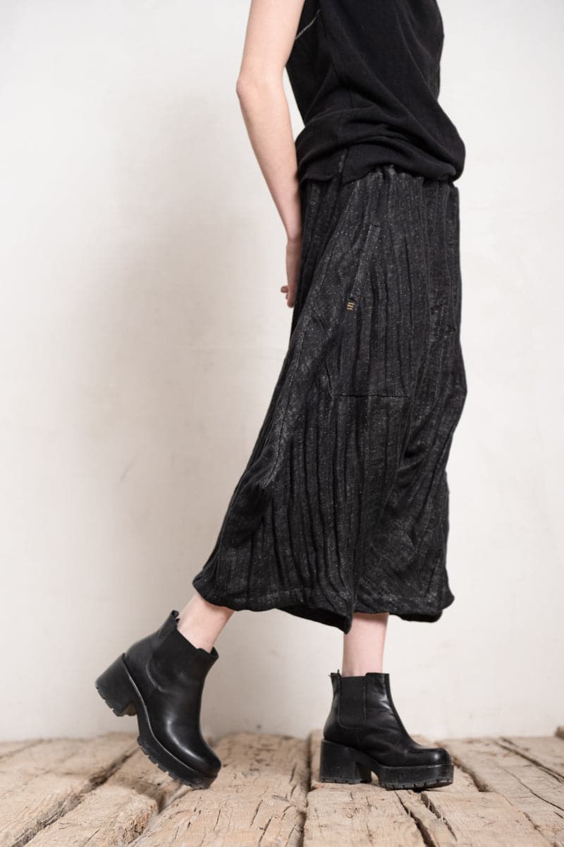 eigensinnig wien | Liessmann | Haremshose aus speziellem Leinen schwarz