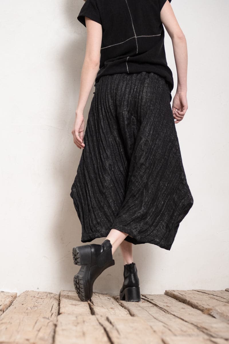 eigensinnig wien | Liessmann | Haremshose aus speziellem Leinen schwarz