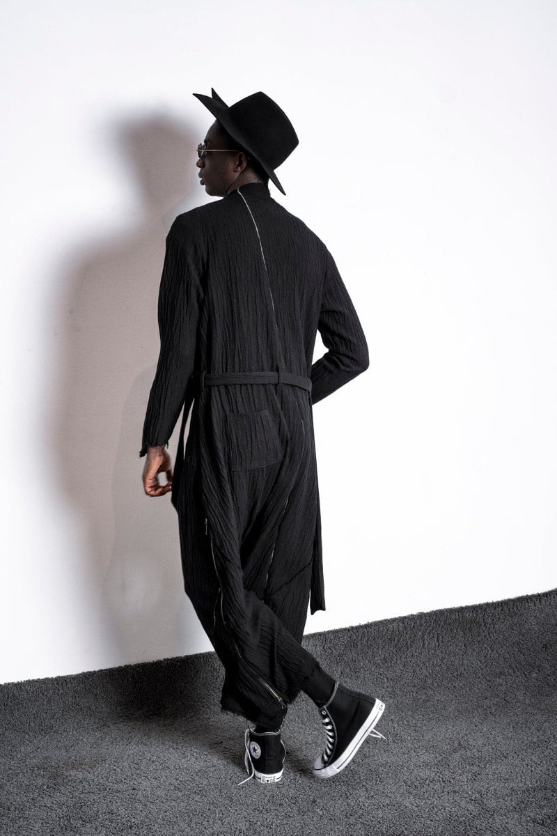 eigensinnig wien | Mallarmé | Schwarzer Jumpsuit mit Haremshose für Damen und Herren