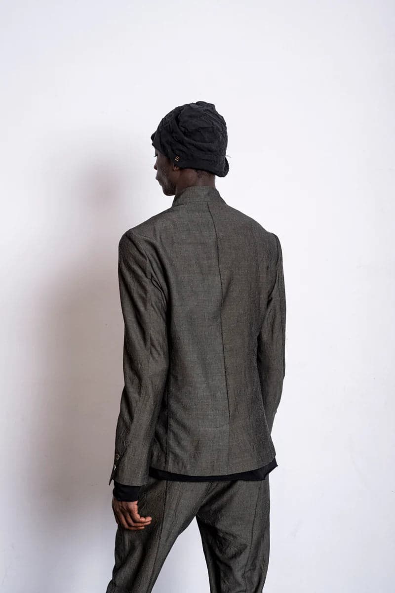 eigensinnig wien | Mises | Herrenjacke mit Stehkragen in sportlich, elegantem Design Braun