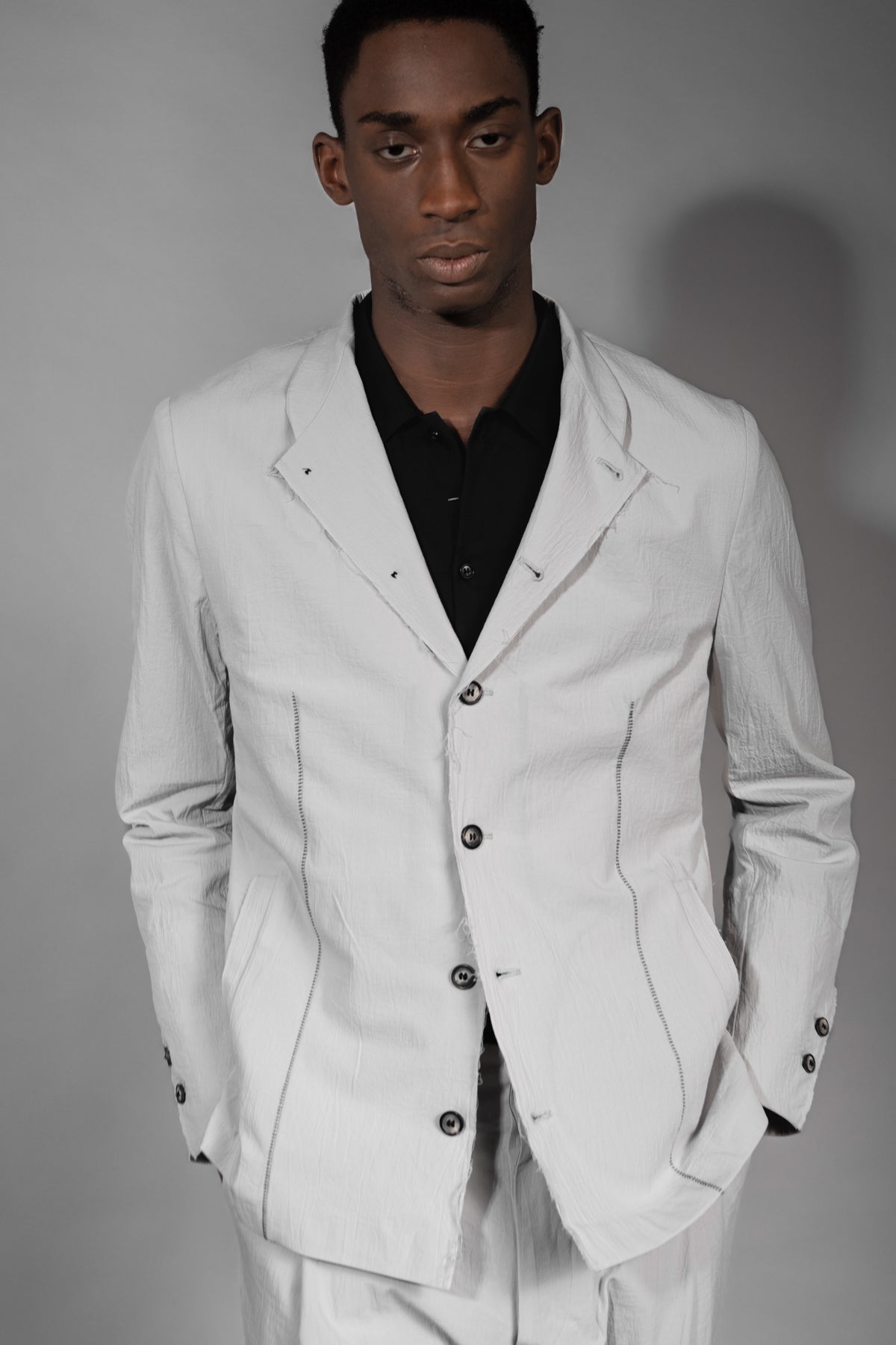 eigensinnig wien | Mises | Weißes Designer Herren Sommersakko aus japanischer Baumwolle