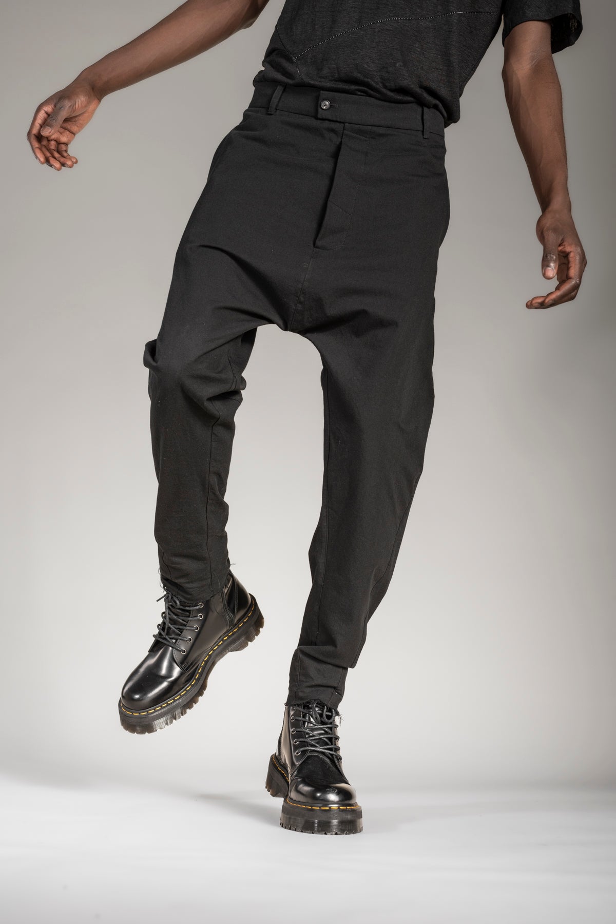 Black Drop Crotch Pants Made from Japanese Cotton eigensinnig wien