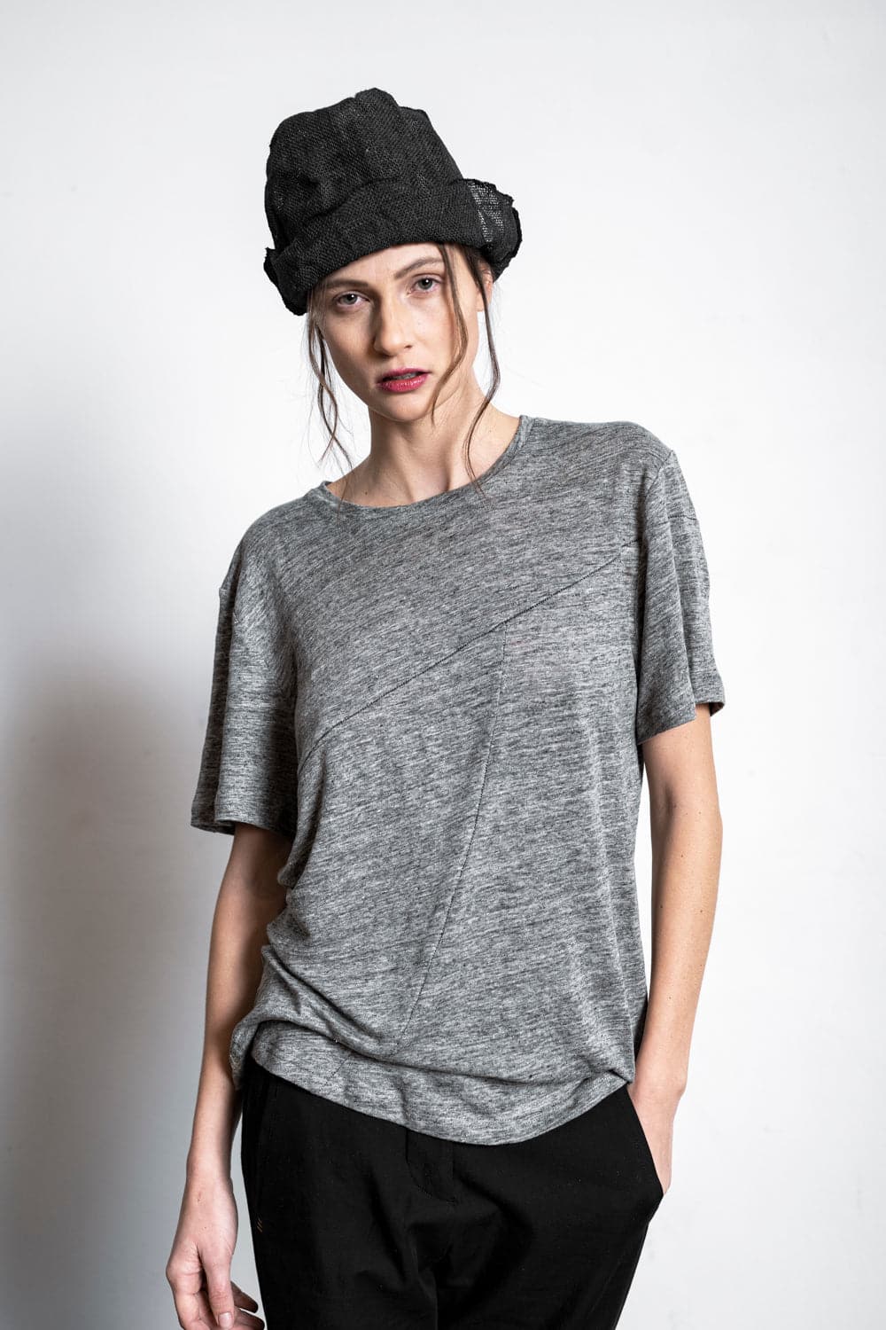Linen T-shirt for women and men | Nevermind