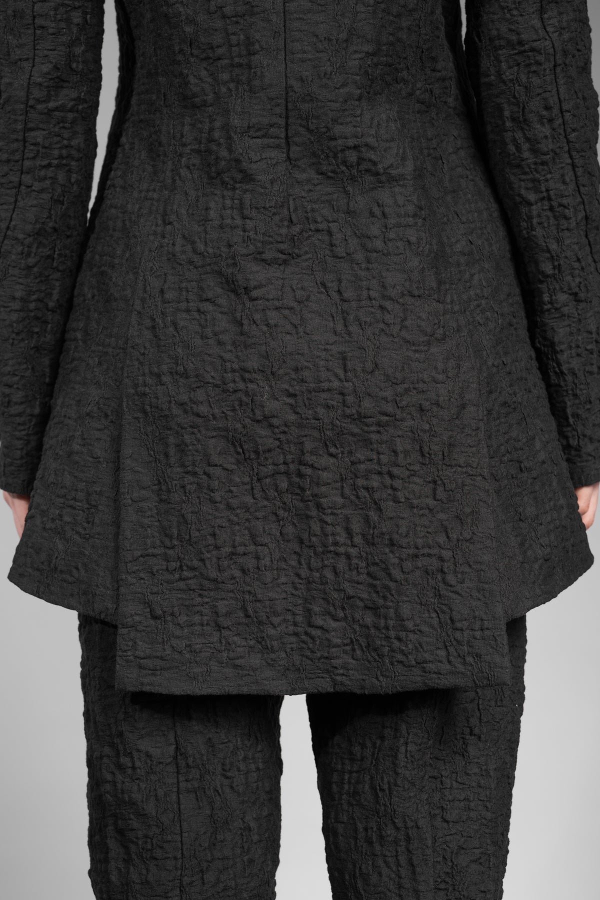 eigensinnig wien | Pales | Extravaganter, schwarzer Blazer für Damen aus exklusiver japanischer Baumwolle