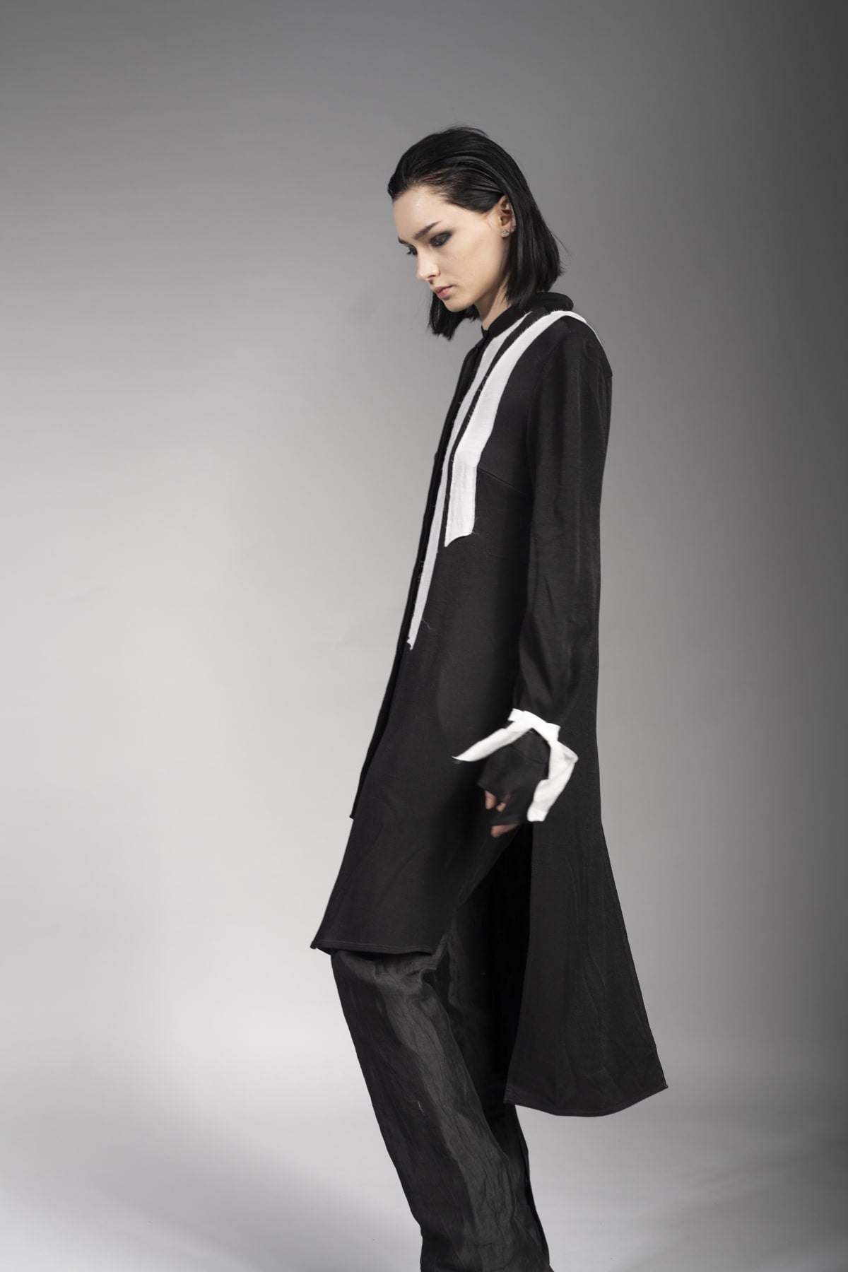 eigensinnig wien | PJ | Elegantes Blusenkleid im extravaganten Grunge Style