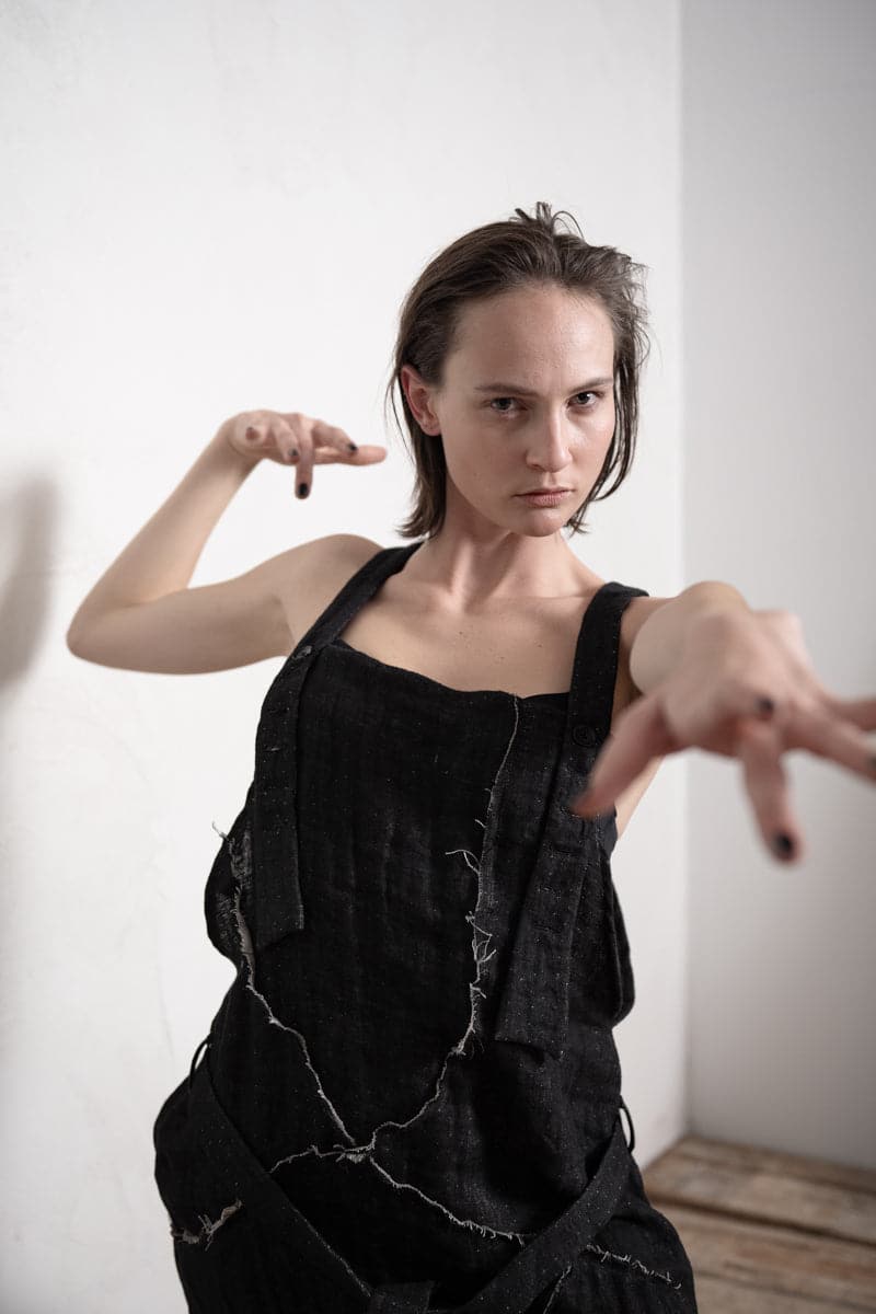 eigensinnig wien | Rilke | Leinen Jumpsuit in schwarz