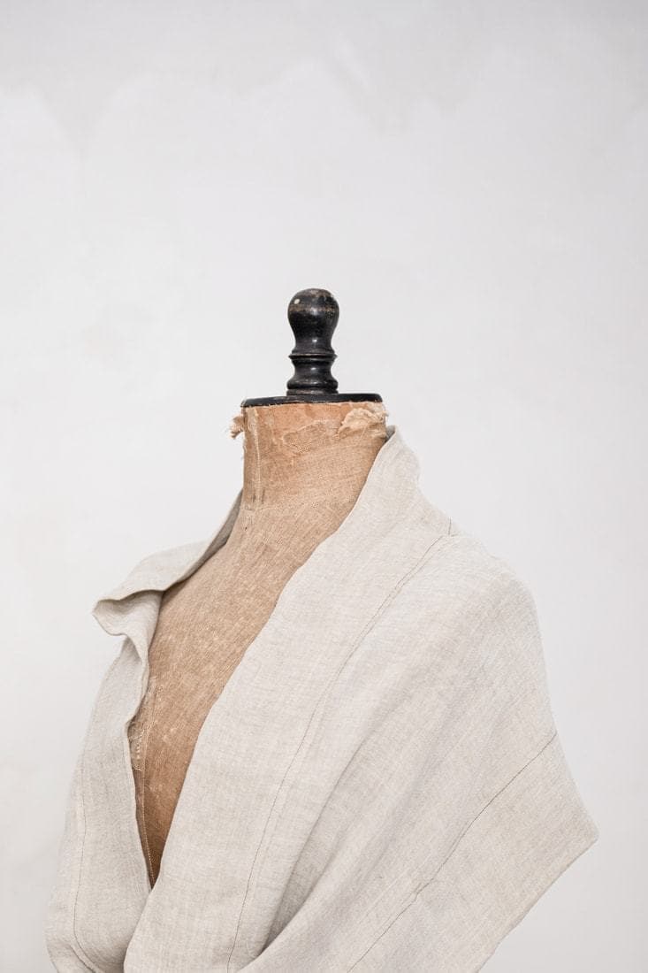 eigensinnig wien | Salinger II | Weicher und versatil tragbarer Tunnelschal in beige