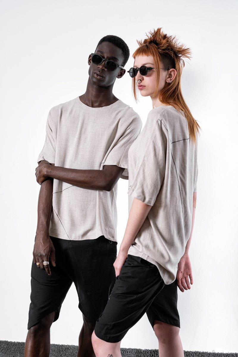 eigensinnig wien | Thaler | Designer T-Shirt für Herren und Damen aus Rayon in Beige