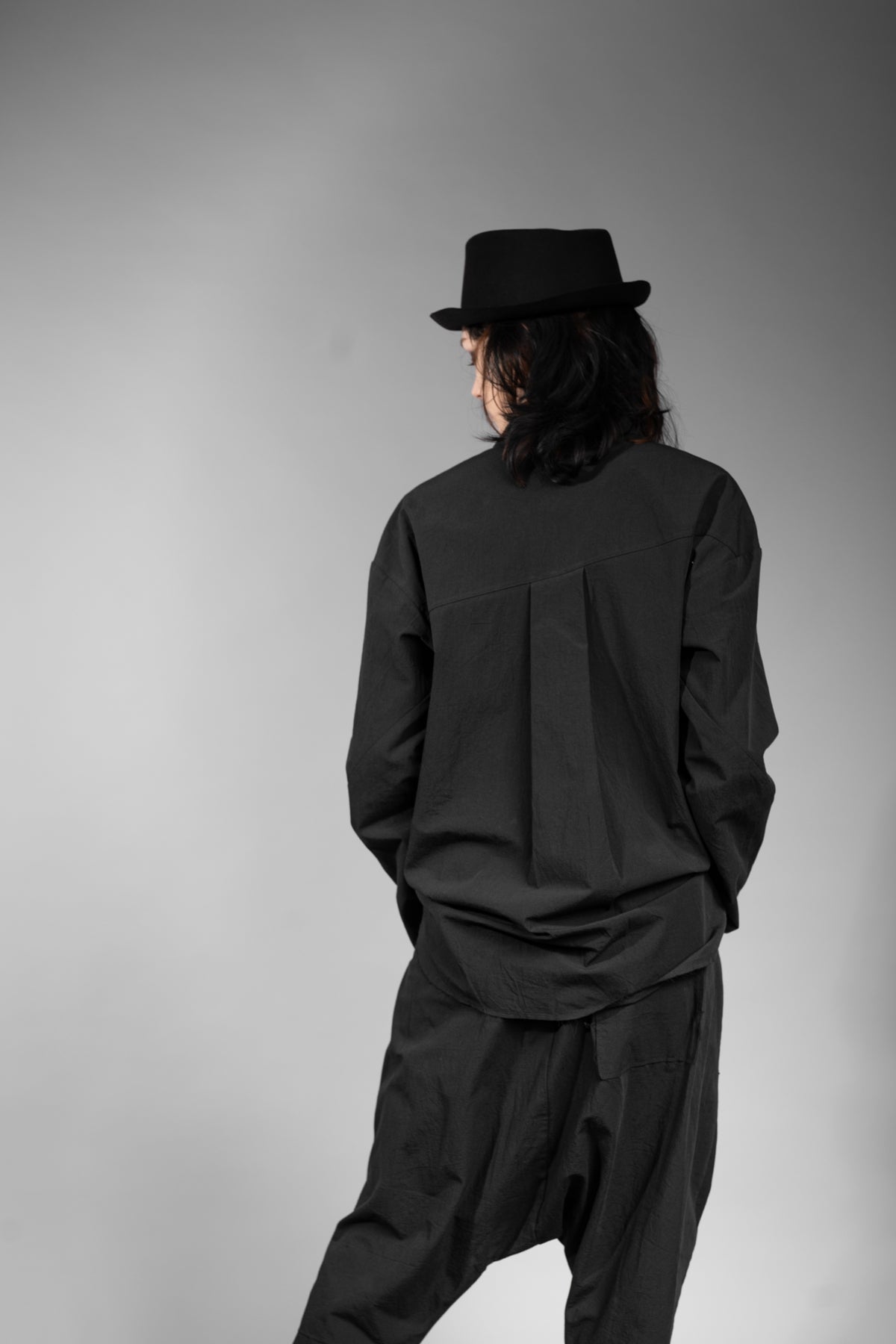 eigensinnig wien | Thoreau | Schwarze Designer Hemdjacke aus japanischer Baumwolle