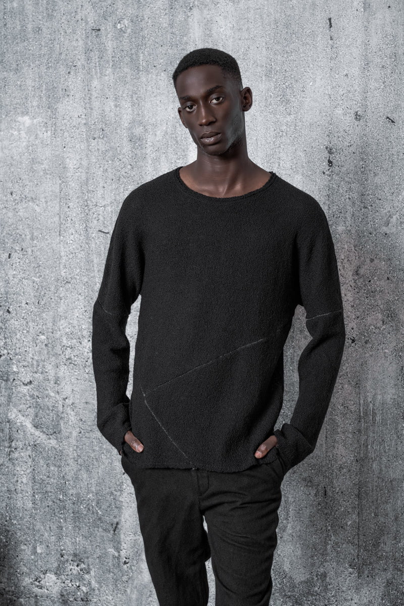 Pullover eigensinnig wien | Tolstoi | Schwarzer Strickpullover für Herren aus dünner Wolle - eigensinnig wien Online Shop für Designer Mode und Avantgarde Mode
