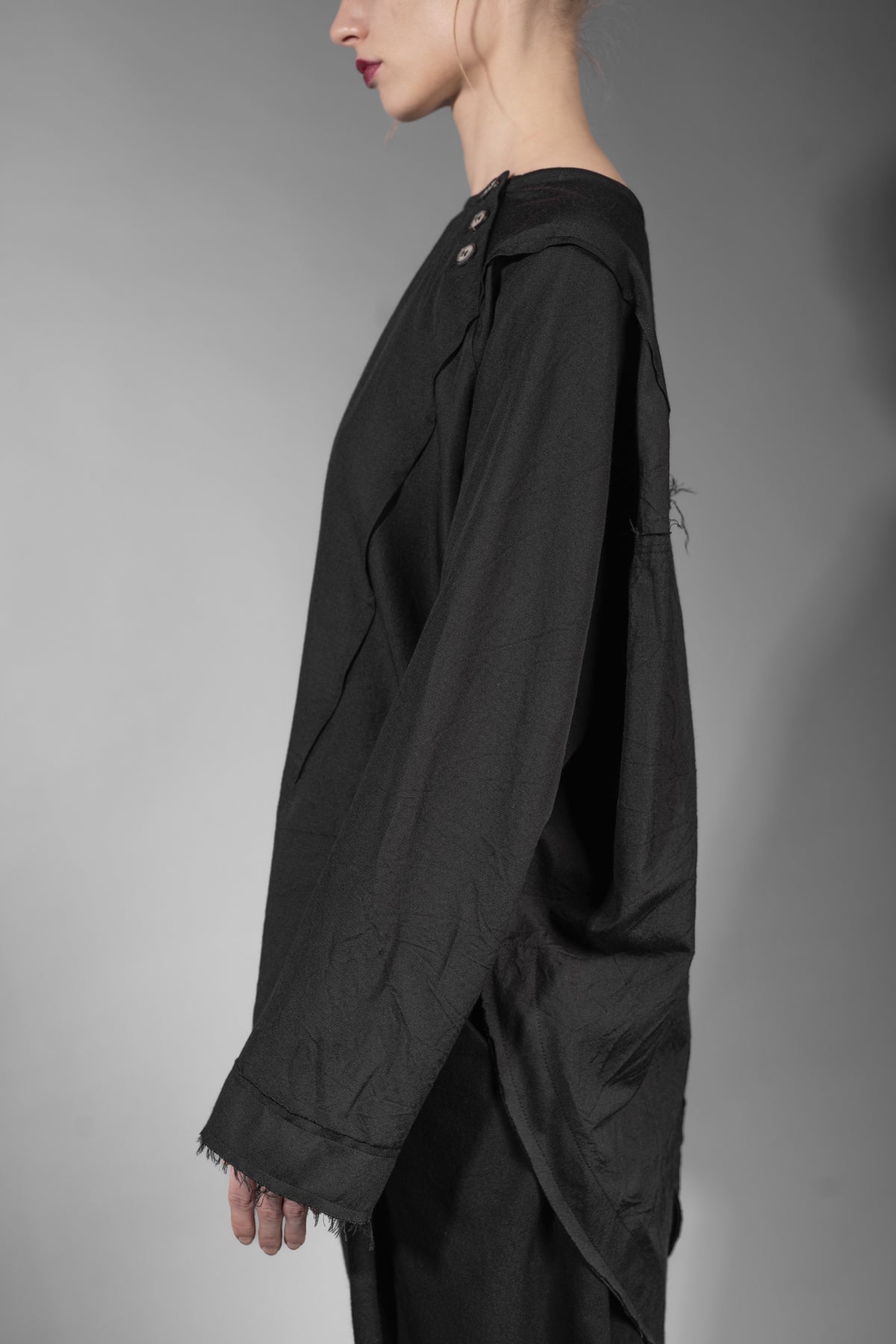 eigensinnig wien | Virilio | Schwarzer Seiden-Wolle-Pullover in Oversize Design