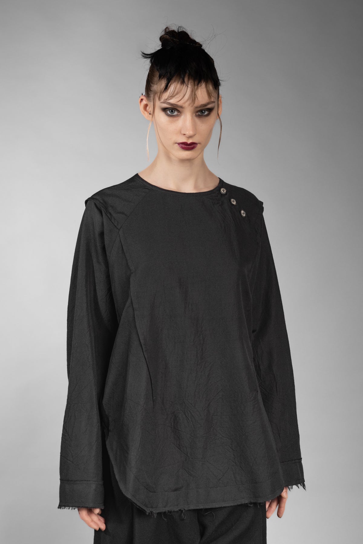 eigensinnig wien | Virilio | Schwarzer Seiden-Wolle-Pullover in Oversize Design