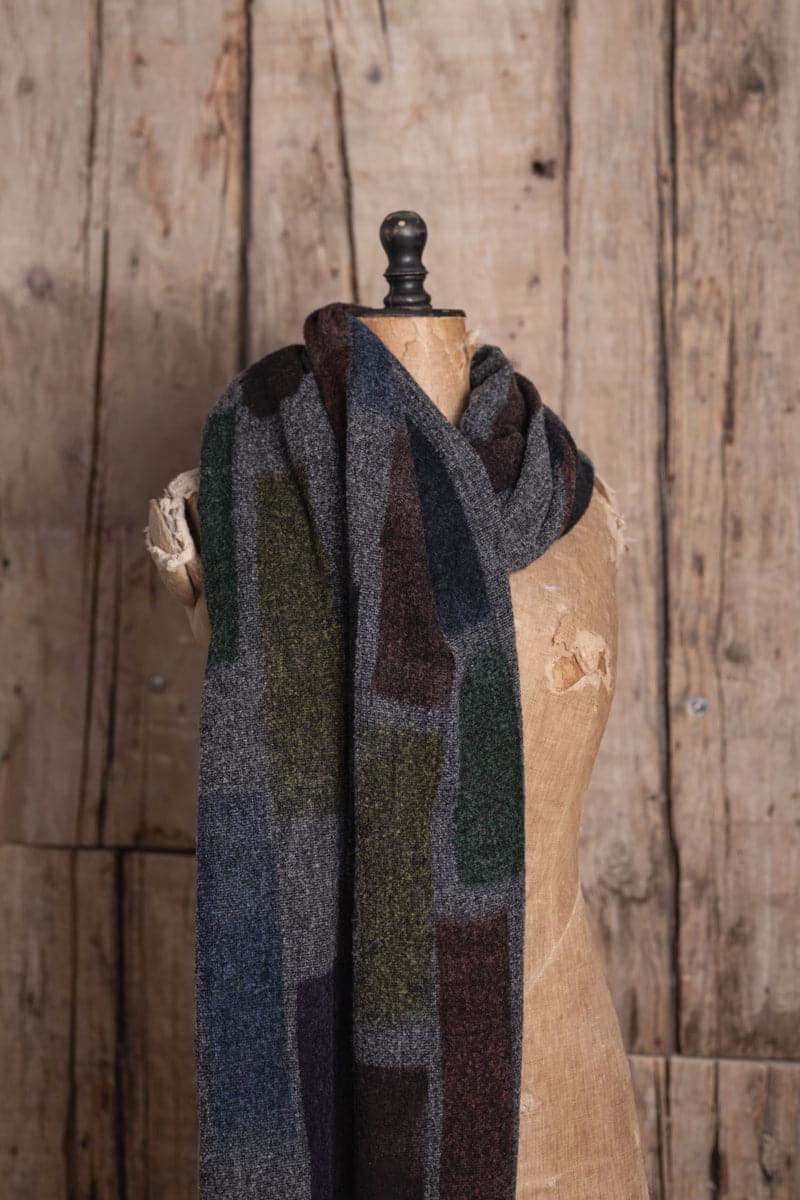 Faliero Sarti | Bricks | Kaschmir-Seidenschal mit speziellem Muster in anthrazit