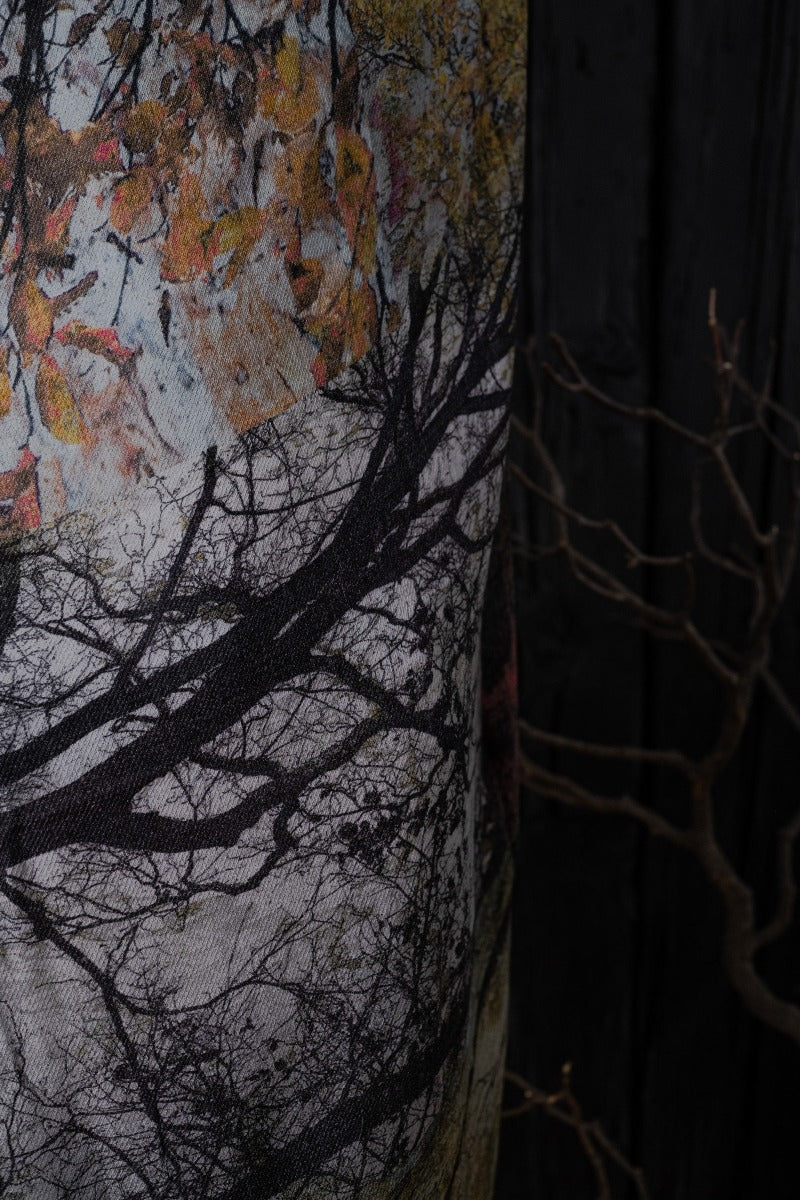 Faliero Sarti | Forest | Besonderer Schal aus Wolle-Kaschmir mit Wald-Print in Braun