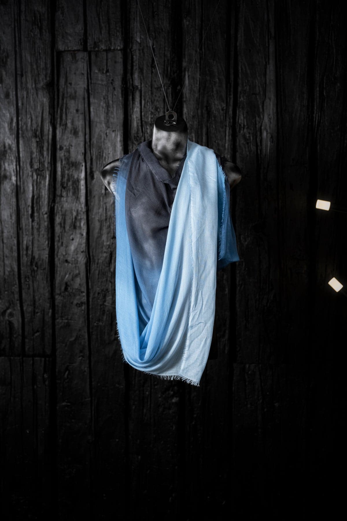 Faliero Sarti | Ginny | Leichter Seidenschal für Herren und Damen in Eisblau