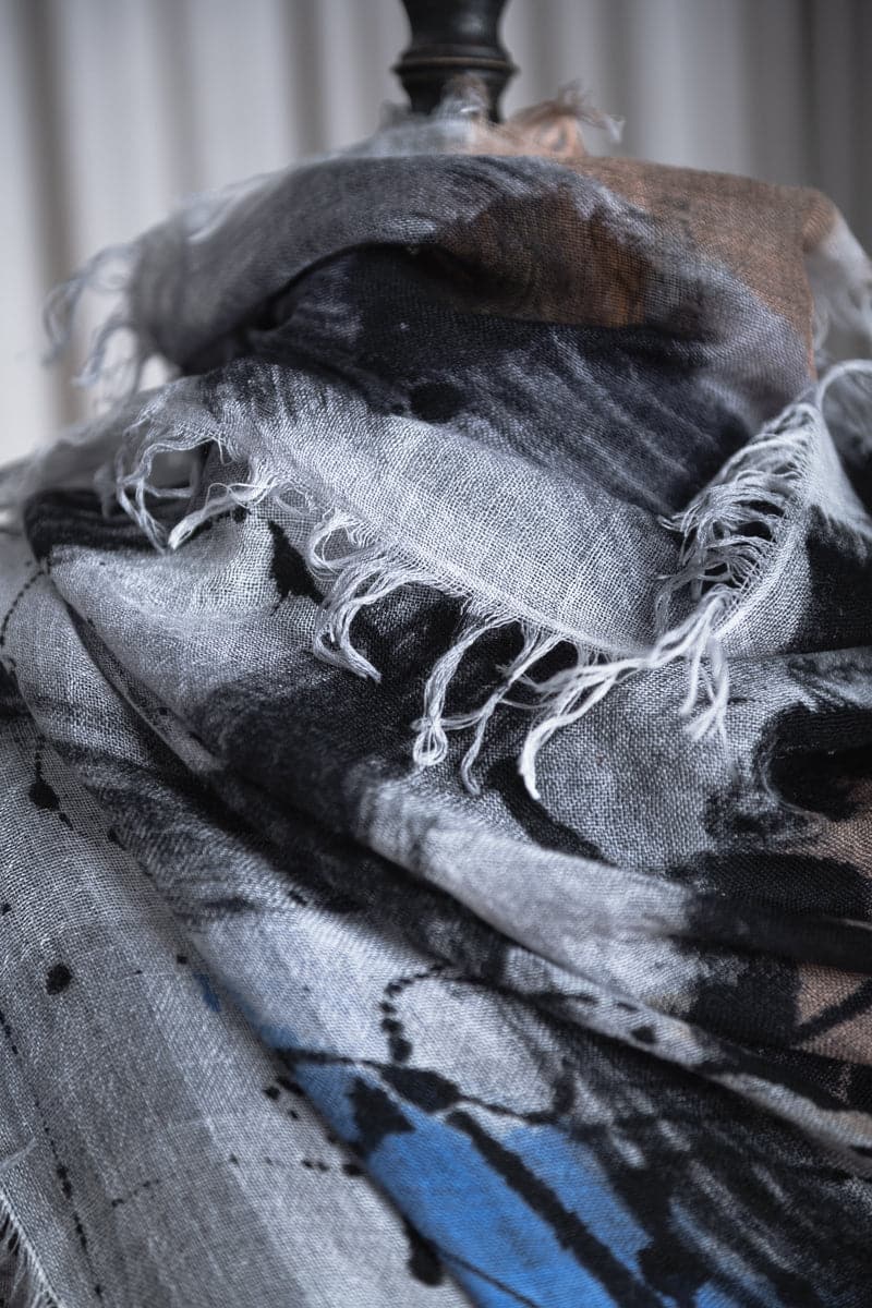 Faliero Sarti | Laura | Wolle-Seidenschal mit speziellem Muster in Braun