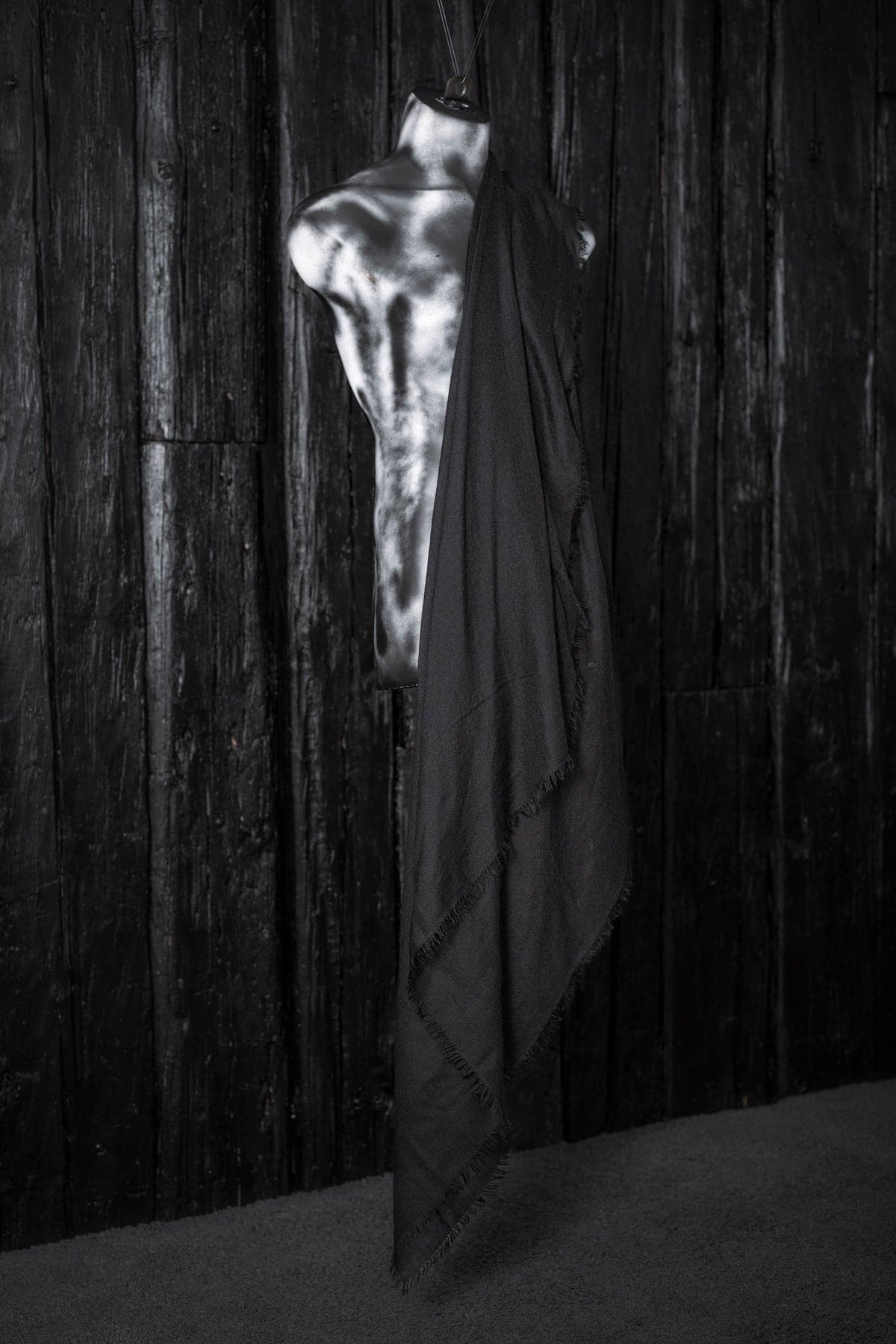 Faliero Sarti | Lolita | Schwarzer Kaschmir Schal - elegante, zeitlos und weich für Damen und Herren