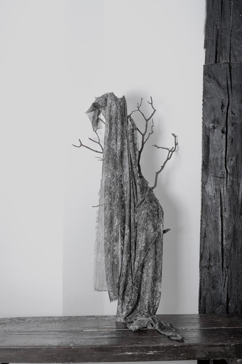 Faliero Sarti | Multipapiro | Weicher Schal mit Allover-Print in Grau