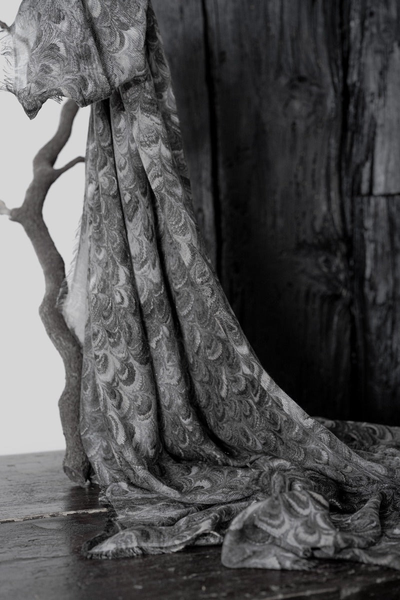 Faliero Sarti | Multipapiro | Weicher Schal mit Allover-Print in Grau