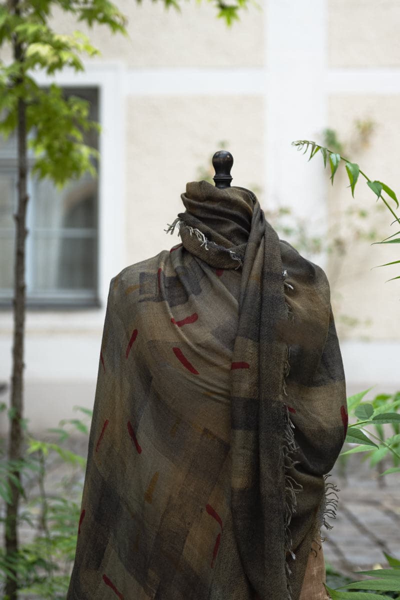 Faliero Sarti | Teodorata | Außergewöhnlicher Wolle-Seidenschal mit speziellem Muster in grün