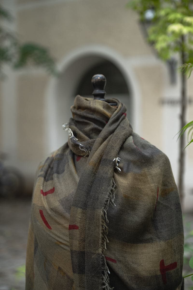 Faliero Sarti | Teodorata | Außergewöhnlicher Wolle-Seidenschal mit speziellem Muster in grün