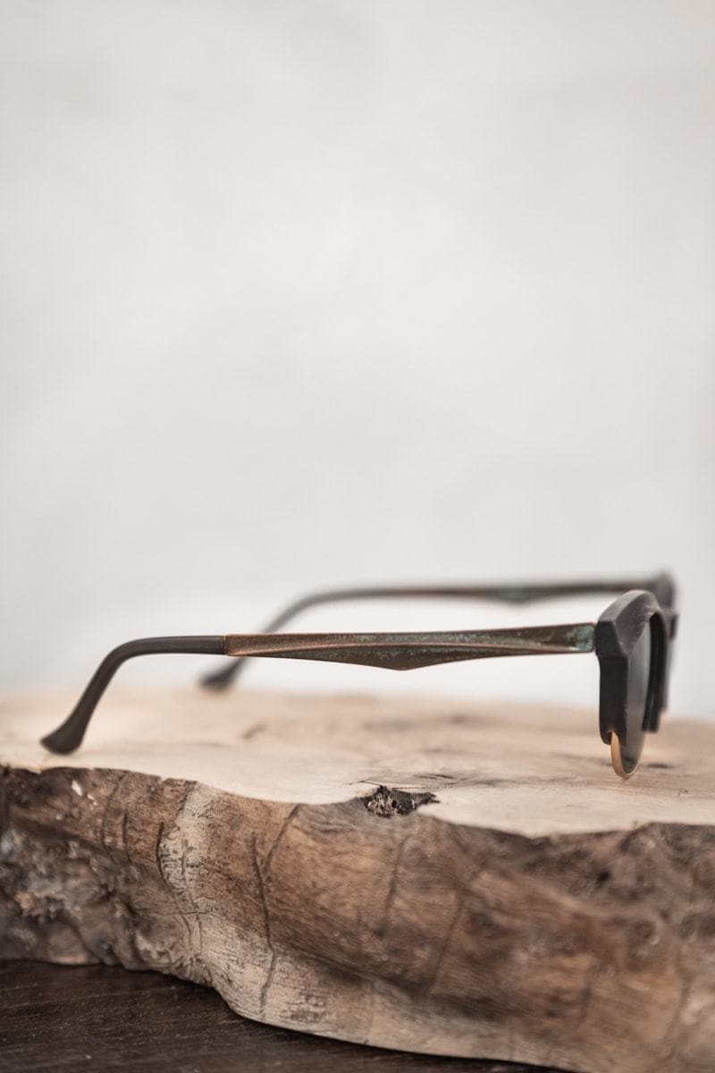 Rigards Eyewear | RG0312  | Extravagante Sonnenbrille für Damen aus Horn in braun